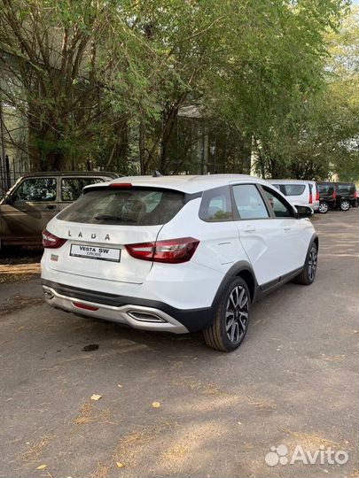 LADA Vesta Cross 1.8 CVT, 2024