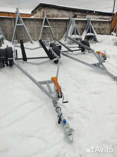 Лодочный прицеп