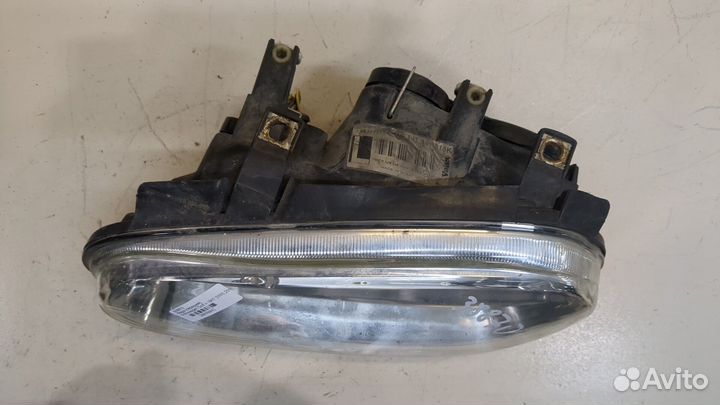 Фара (передняя) левая Volkswagen Golf 4