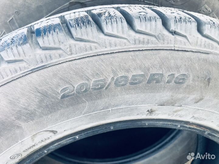 Viatti Brina Nordico V-522 205/65 R16 95T