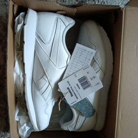 Кроссовки reebok женские 37. 5