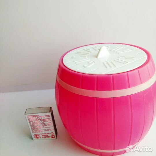 Шкатулки и сувениры времён СССР