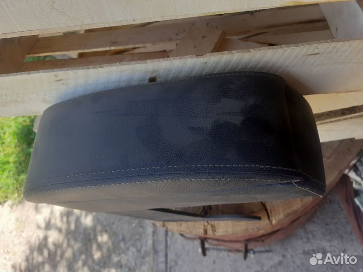 Подлокотник на ваз кожаный