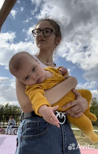 Няня (бэбиситтер)