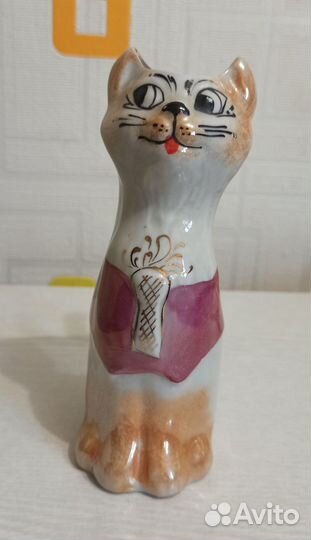 Поильник фарфоровый кошечка