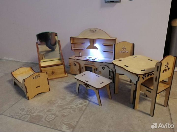 Набор деревянной мебели для кукол 15-30