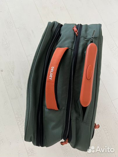 Рюкзак на колесиках