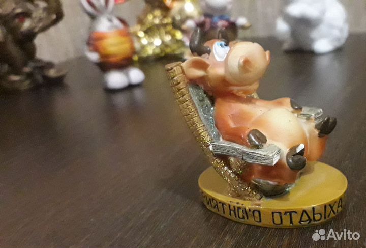 Статуэтки