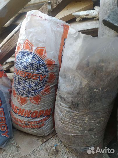 Перепелиный помет в мешках