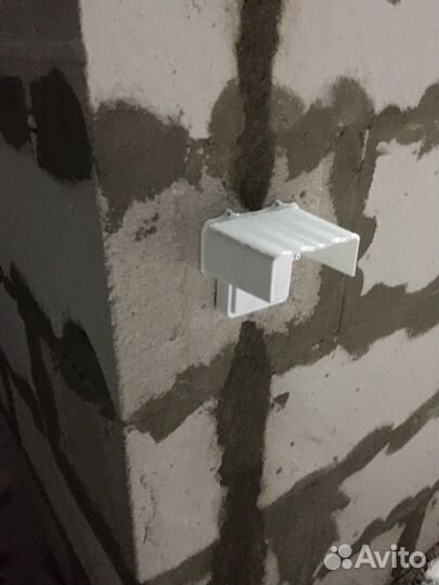 Козырьки уличные защитные