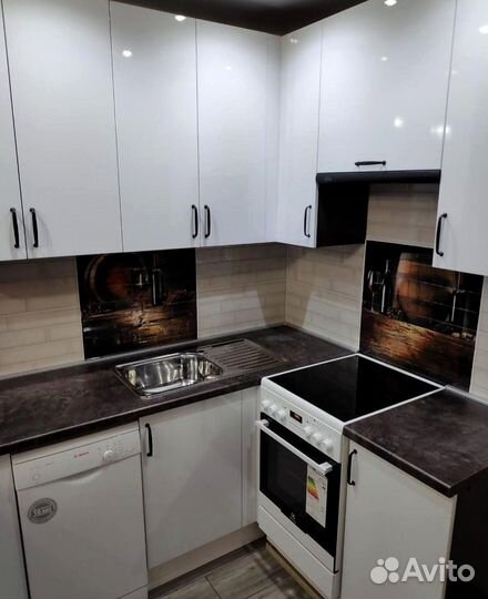 Кухни на заказ с системой 