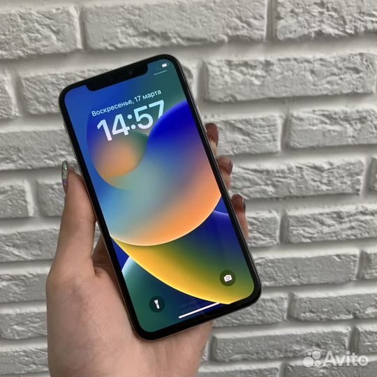 iPhone X, 64 ГБ