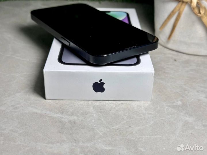 iPhone 14, 256 ГБ