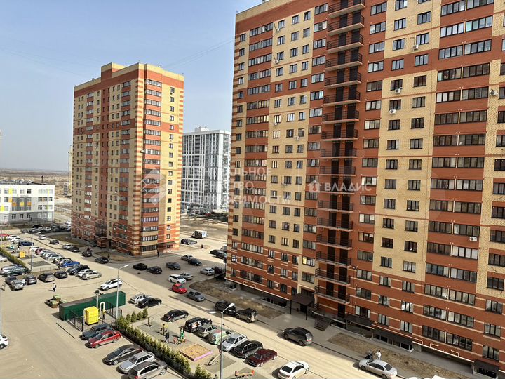 2-к. квартира, 55 м², 8/18 эт.
