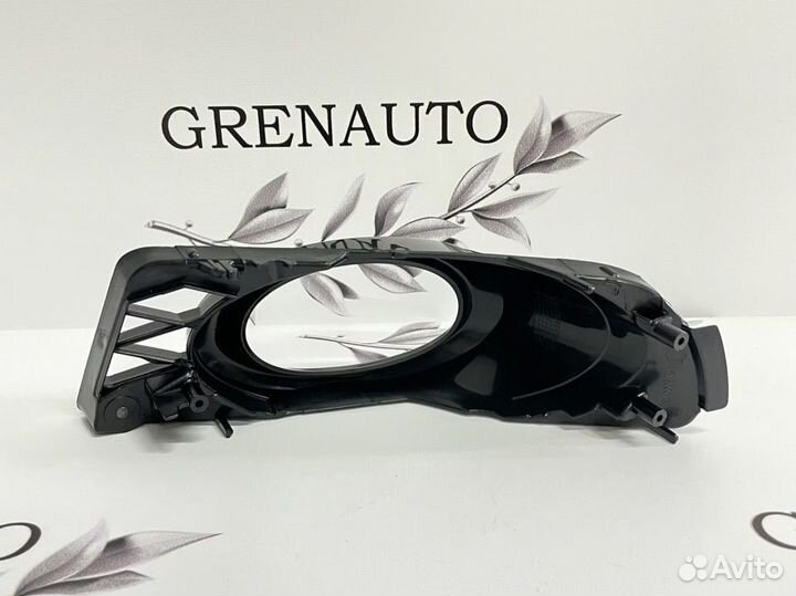 Накладка противотуманки левая Honda Civic 4D 09-11