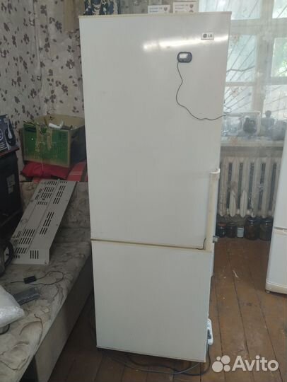 Холодильник lg