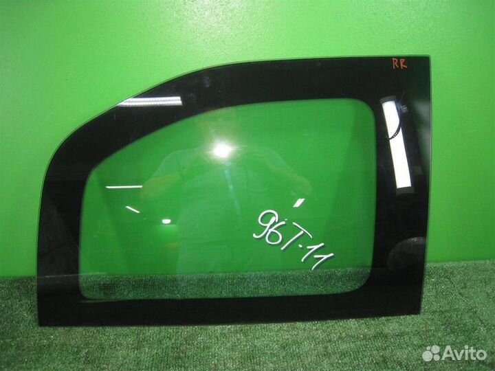 Стекло багажника правое Citroen Berlingo B9 2011