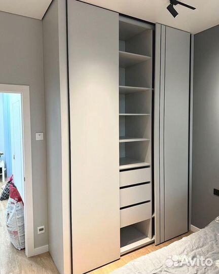 Шкаф купе современный