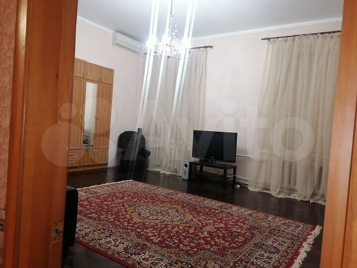 4-к. квартира, 102 м², 1/1 эт.