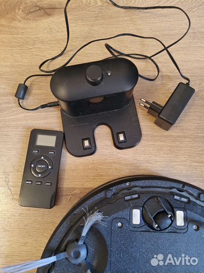 Робот-пылесос моющий Kitfort KT-563