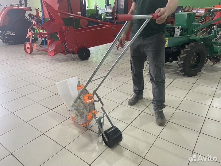 Сеялка ручная однобункерная Model: 72A
