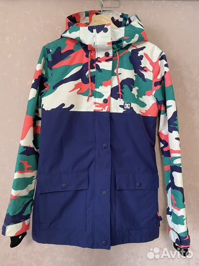Горнолыжная женская куртка DC размер S