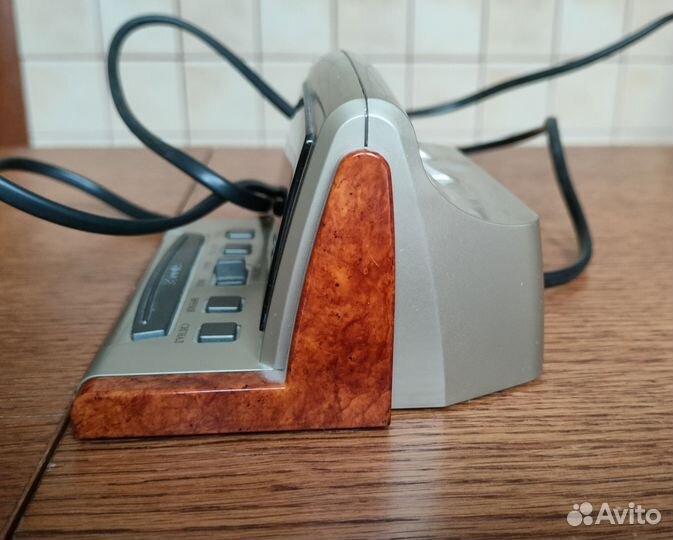 Часы будильник