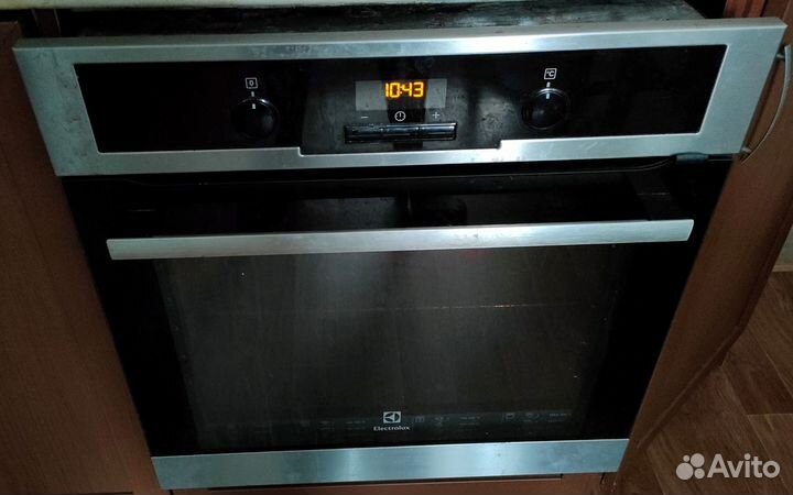 Электрический духовой шкаф Electrolux