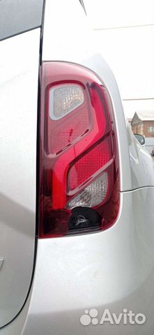 Задний правый фонарь на Рено Дастер