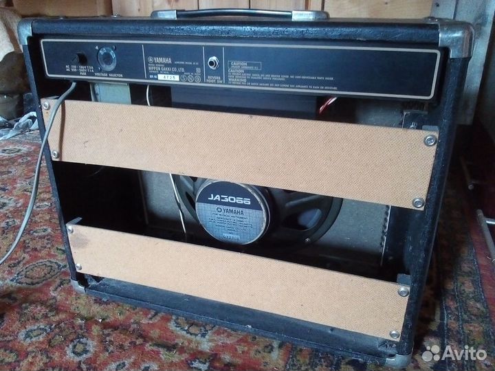 Гитарный комбоусилитель yamaha