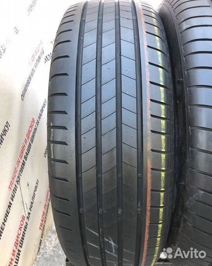 Bridgestone Turanza T005 215/60 R17
