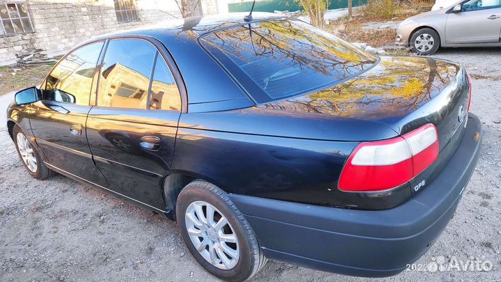 Opel Omega 2.2 МТ, 2000, 275 000 км