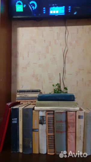 Книги-винтаж + атлас мира, издания СССР