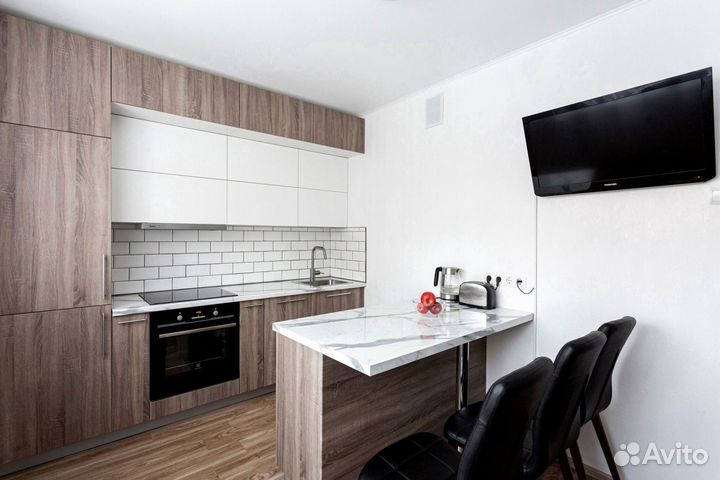 Кухня в потолок на заказ