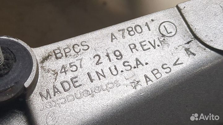 Накладка под номер Cadillac CTS, 2007