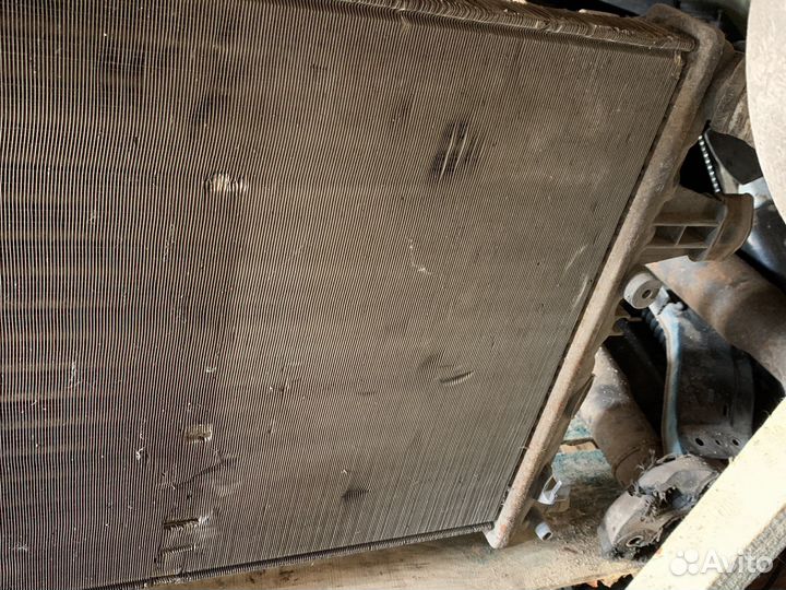 Радиатор охлаждения и кондиционера Шевроле Вива