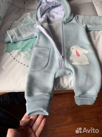 Комбинезон для новорожденного 62. Одевали 3 раза