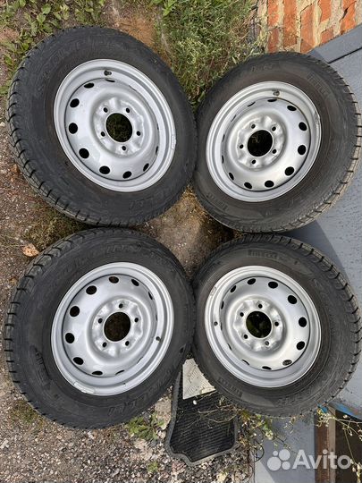 R16 Pirelli Scorpion ATR 185/75, PCD 5x139.7 DIA 98.1