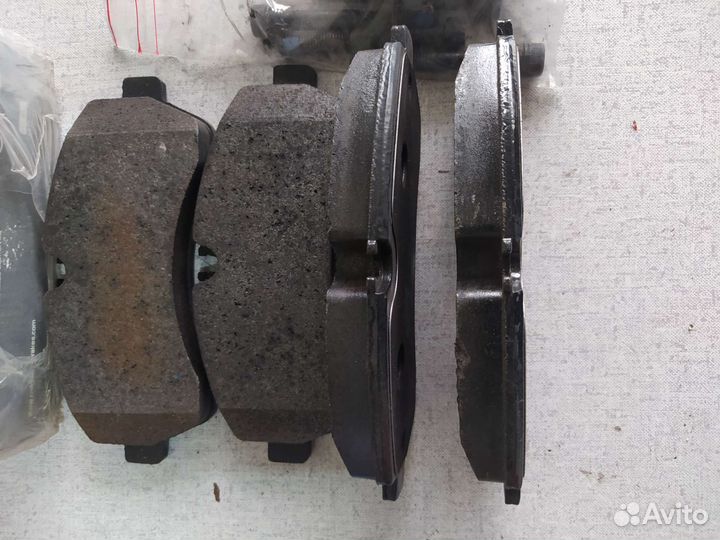 Колодки тормозные передние VW Crafter MB Sprinter