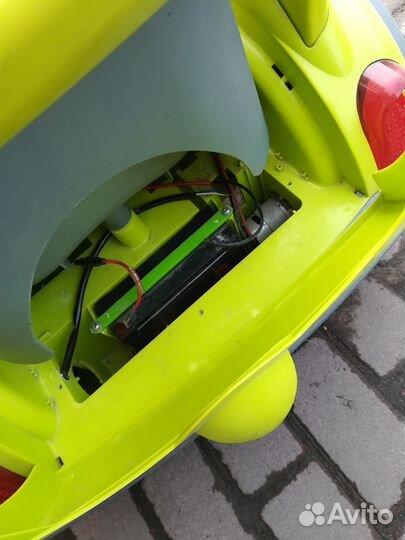 Продам детский автомобиль