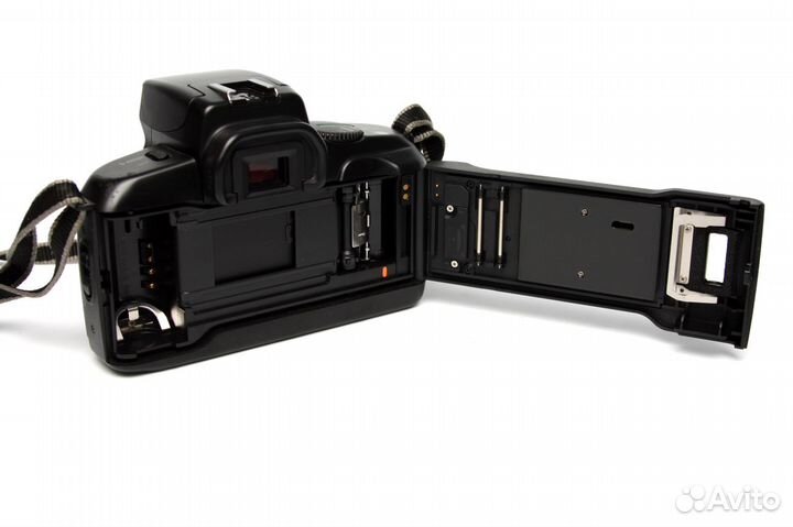 Canon EOS 750 + Canon EF 35-105mm f4.5-5.6