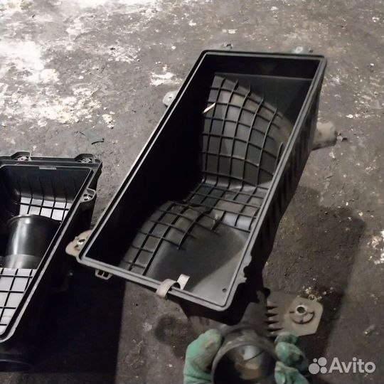 Корпус воздушного фильтра kia spectra 2009