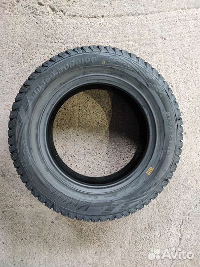 Viatti Bosco Nordico V-523 215/65 R16 98T