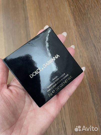 Dolce & Gabbana скульптор 22 tan