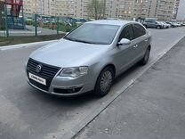 Volkswagen Passat 1.8 AMT, 2010, 200 000 км, с проб�егом, цена 815 000 руб.