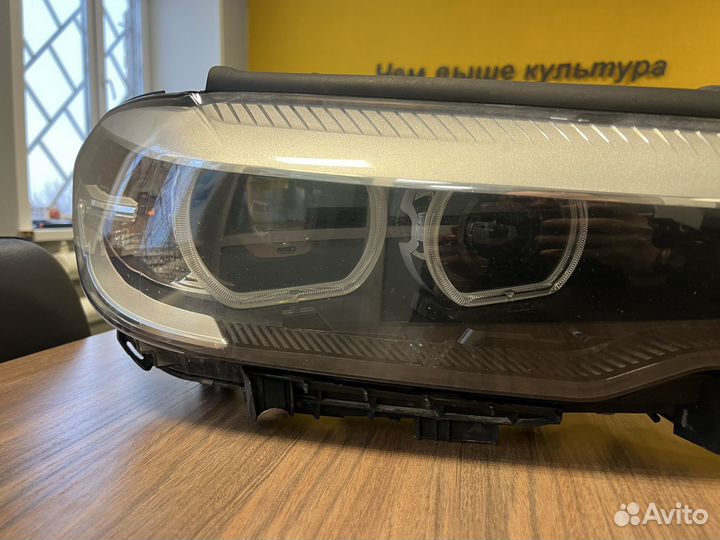 Фары в сборе без дефектов LED bmw g30 2020 год