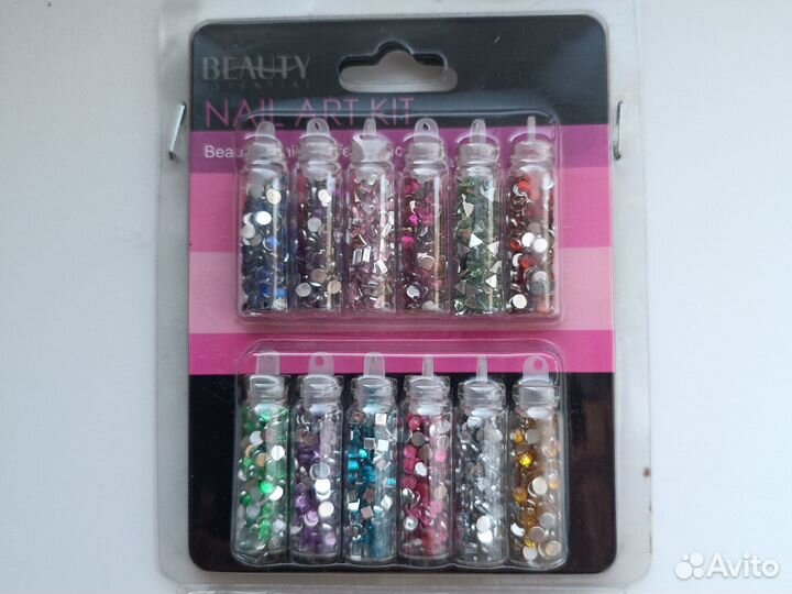 Стразы для маникюра