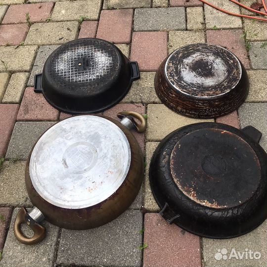Сковородки разные тяжёлые листайте