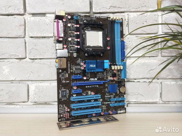 AM3 Asus M4A77TD (4xDDR3, Phenom II до 140W)