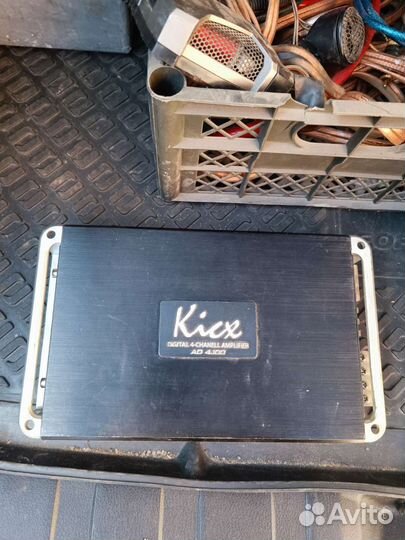 Усилитель Kicx 4.100, саб Boston 12 в коробе